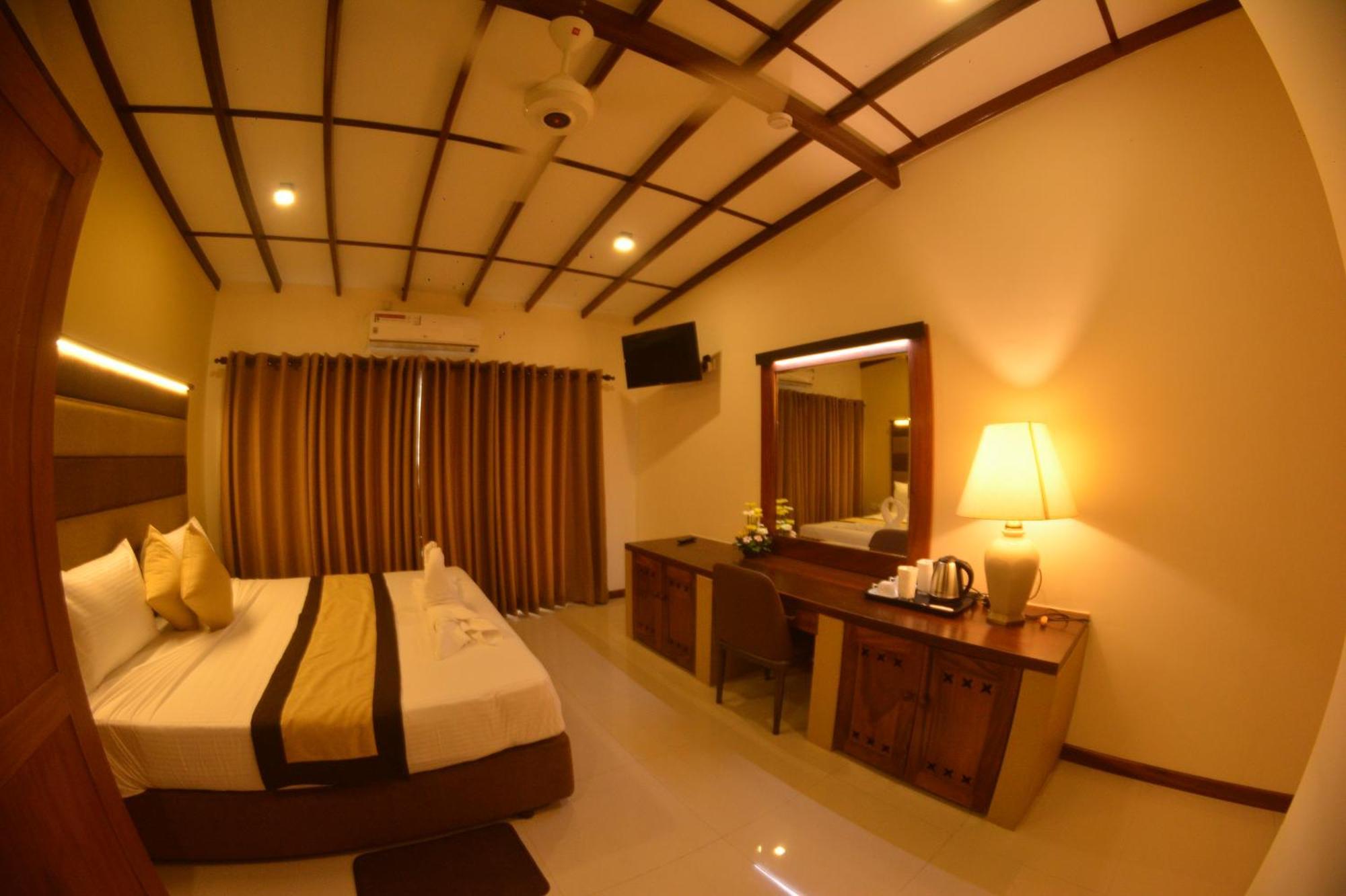 Beach Corridor Hotel & Spa With Free Airport Shuttle Negombo Exterior foto