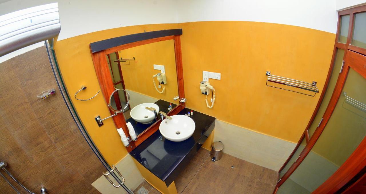 Beach Corridor Hotel & Spa With Free Airport Shuttle Negombo Exterior foto